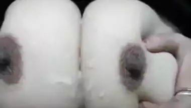 Point of view porn video of Indian guy cumming on girl's breasts