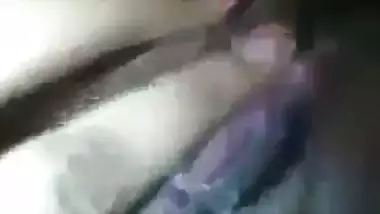 Cute Kolkata girl fingering wet pussy viral video MMS