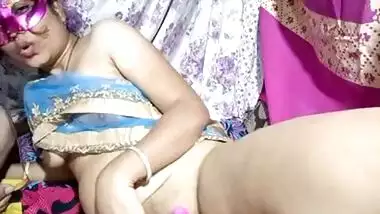Today Exclusive- Desi Bhabhi Showing Her Boobs And Pussy On Cam Cam Show
