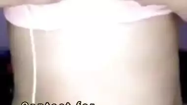 Indian Sexy Babe Nude Finering