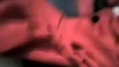 Guy lifts his GF’s salwar and fucks her cunt in dehati sex