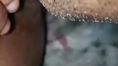 Sexy MMS clip of amateur Desi loves having hot oral XXX foreplay