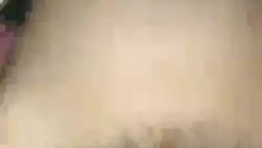 India first time f*** she is school girl I am first time sex with her she f****** good she hot and sexy big boobs and big bussy I really enjoy it