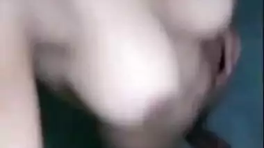 Desi MMS of a Delhi girl masturbating
