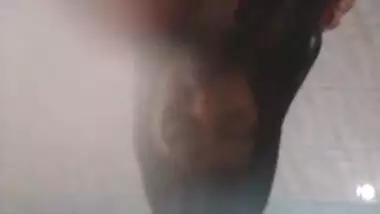 Sister shower bath video stolen from her mobile