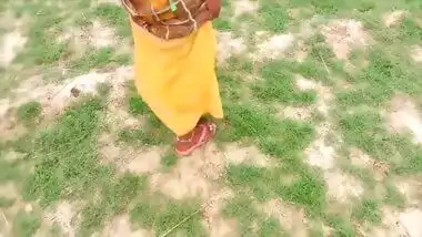 Radhika Bhabhi Ki Khet Me Chudai Indian Outdoor Sex In Hindi