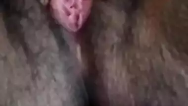 Village Desi girl showing her virgin pussy on cam