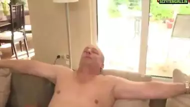 Pati Ne Apni Patni Ki Chudai Karwai Boos Se Promotion Ke Liy