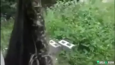 Outdoor sexy school Tamil girl caught has sex with BF, Desi mms sex