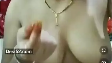 Hot bhabi ridinh desi cook
