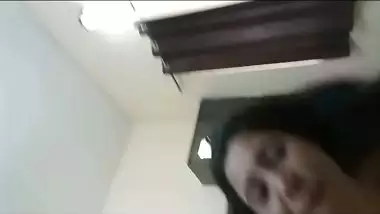 Girl sucks her lover’s dick like a whore in desi porn