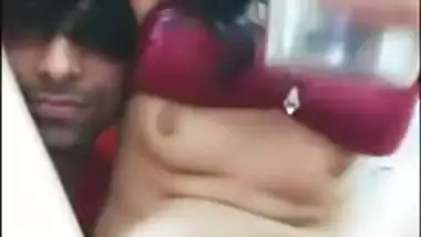 Desi whore in red top and panties broadcasts solo XXX show close-up