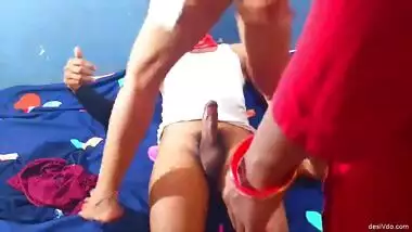 Aunty adjust cock of her son in law to perfectly penetrate in her daughter’s vagina