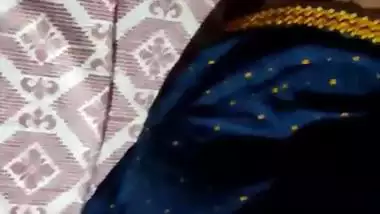 Son touches dick to his mom and cums on her in desi sex MMS