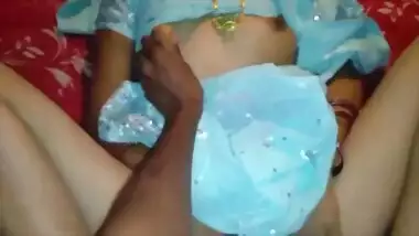 Desi Bhabhi giving blowjob at night time video taken by her lover has been