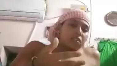 Desi village bhabi rekha sho w her sexy pussy and fucking with devar video 1