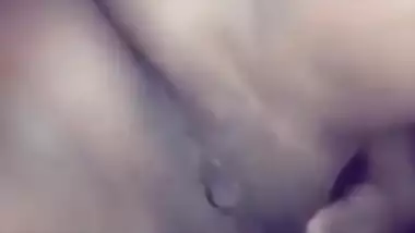 Desi finds a place to brag about tits and pink vagina in porn video