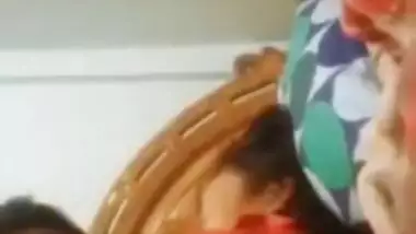 Bangladeshi Desi XXX wife gets her boobs sucked by her neighbour MMS