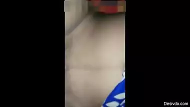 Desi Village Babe Strip & Fingering