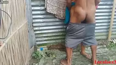 Bengali Bhabi Fuck With A Red Clower Saree with Husband