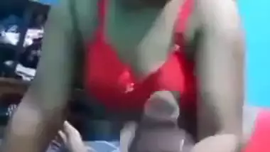 Desi MMS of a girl showing her boobs and sucking a dick