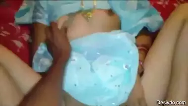 Indian desi Saree shalni bhabhi night sote bakt fucked