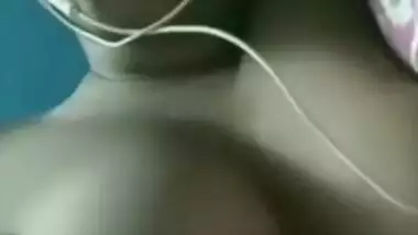 Today Exclusive- Desi Girl Bashira Jahin Showing Her Nude Body In Video Call