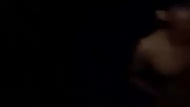 Gaon ki chori ki khule khet me garma garam bur chudai