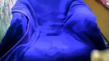 Masked Desi camgirl shows and rubs XXX peach during solo webcam show