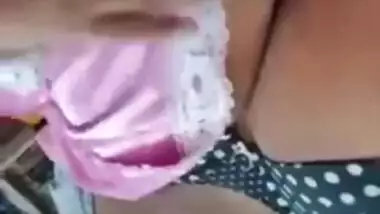 Horny Indian aunty calls her lover and makes him XXX surprise
