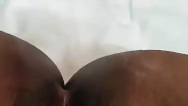 Big boobed desi girl flaunting and spanking her own ass & rubbing licking her boobs