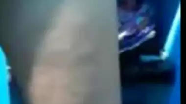 Busty Desi wife poses naked teasing with her XXX curves in MMS video