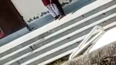 Stud sneakily films how Indian guy forces shy XXX girl to make out