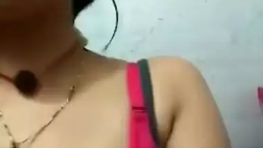 Desi slut with glasses reveals her huge XXX boobs for live show