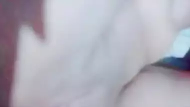 Uninhibited Desi teeny gets off hard from XXX dildo in her vagina