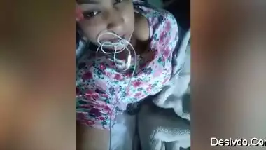 Fb call recording by me, Full boob popping out