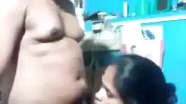 Sexy Desi Bhabhi Gives Blowjob