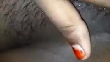 Desi girl is proud of XXX shaped boobs so she shows them in MMS clip