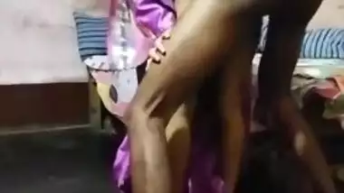 Cheating Desi XXX wife have sex with her tenant on cam MMS