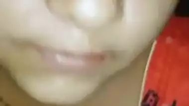 Cute Indian XXX wife giving a good blowjob to her house owner MMS