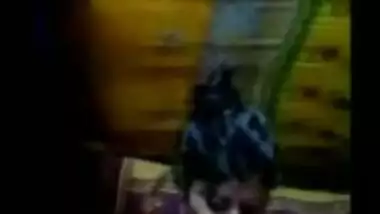 Man tips teen Indian webcam model to see her XXX titties online