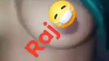 Bangladeshi Village Girl Showing her Sexy Figure And Pussy For Bf