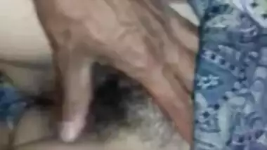 Man comes to sleeping Desi wife to touch her hairy XXX pussy in sex video