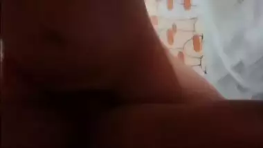 Shes on Back Ride I Can't Hold it I came on her...