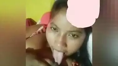 Indian babe is proud of XXX boobs so she exposes them and licks nipple
