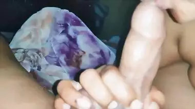 Close-up XXX video of Desi whore blowing and fucking her client