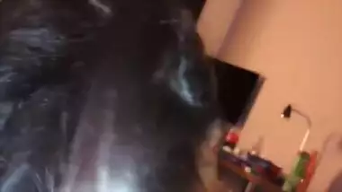 Long-haired Indian gal polishes lover's XXX dick in front of mirror