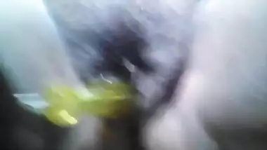 Desi girl chose XXX screwdriver as sex toy for chudai masturbation