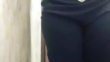 Bhen Ko Blackmail Krke Choda Aur Nahate Hue Choot M Ungli Daal Di Jaberjasti