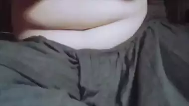 Super chubby Bengali girl showing boobs and pussy
